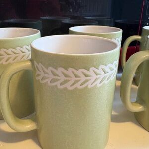 Corelle (6) Green Stoneware Mugs with Leaf Design